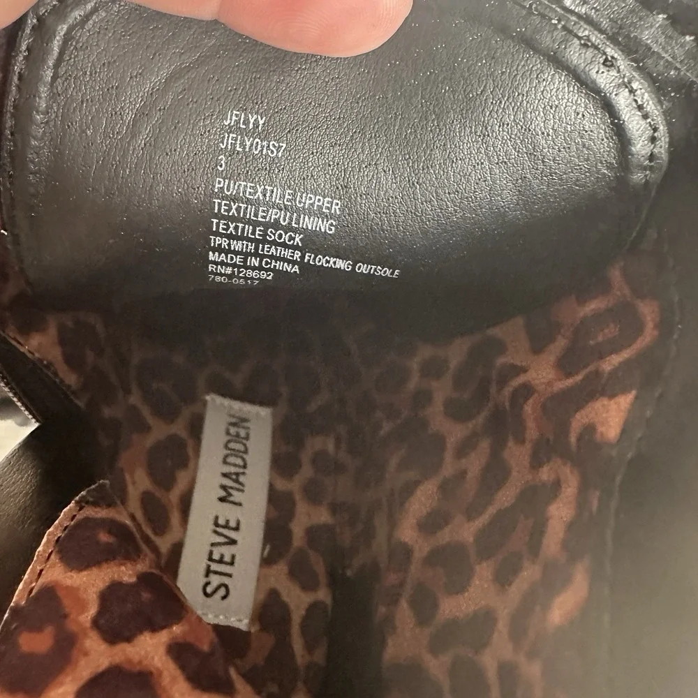 Steve Madden new but